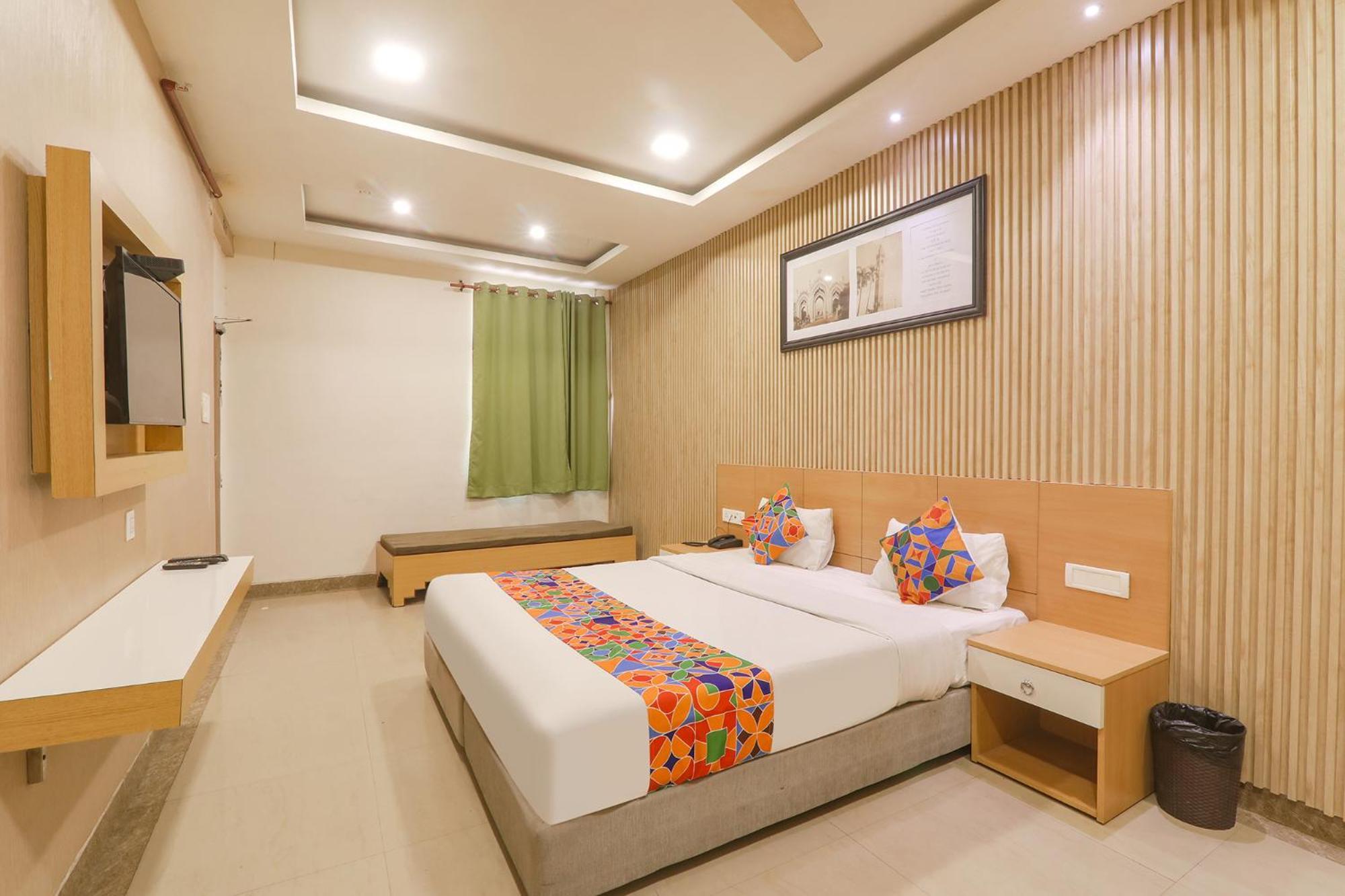 Fabhotel Raghubar Kripa Lucknow Exteriör bild