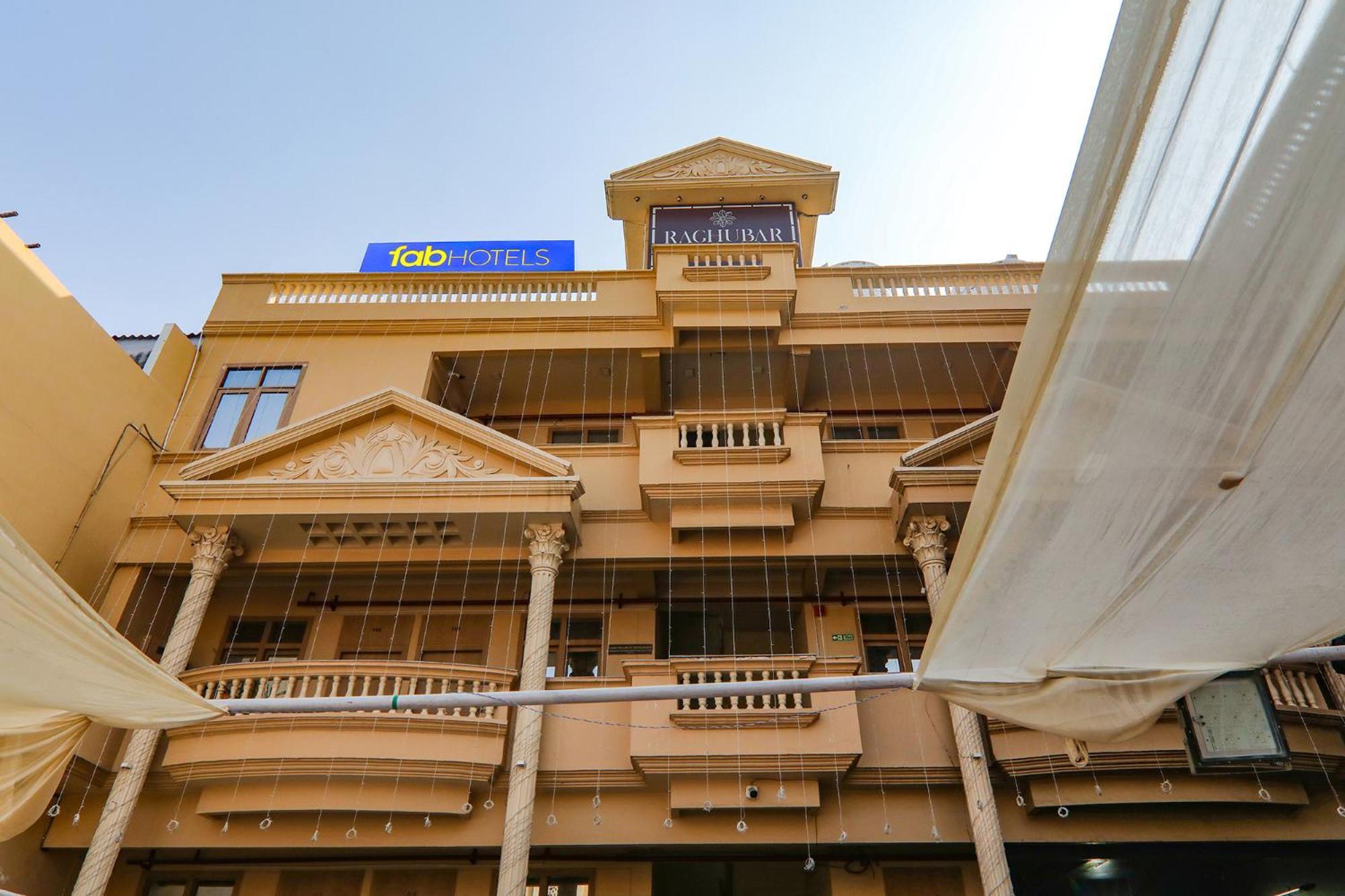 Fabhotel Raghubar Kripa Lucknow Exteriör bild