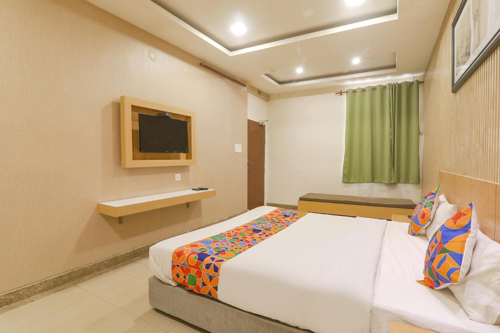 Fabhotel Raghubar Kripa Lucknow Exteriör bild