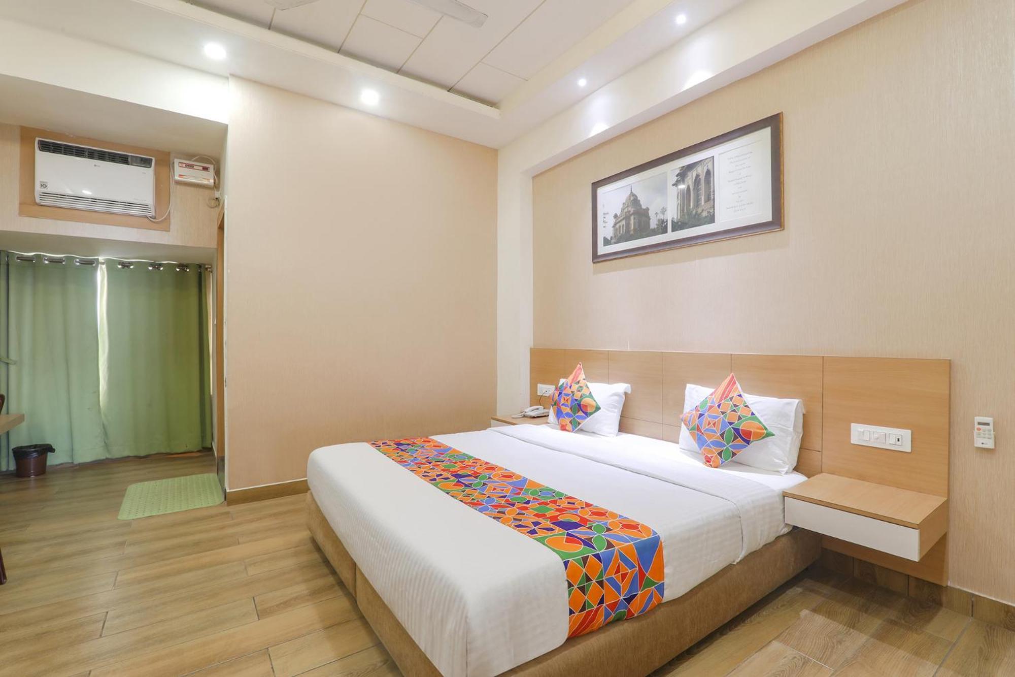 Fabhotel Raghubar Kripa Lucknow Exteriör bild